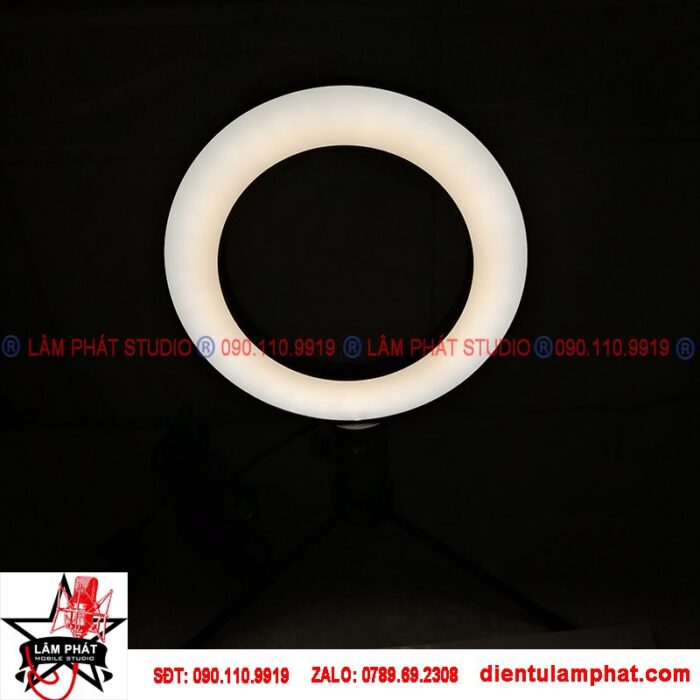 den trang diem livestream karaoke hat live nhieu mau gia re 6