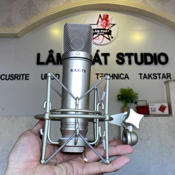 MIC THU AM LIVESTREAM MAX 79 3