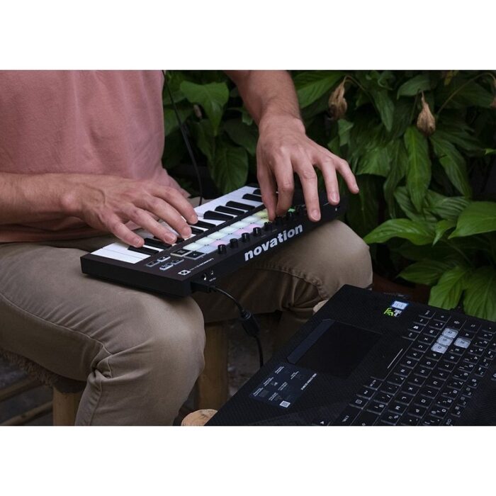 launchkey mini mk3 4