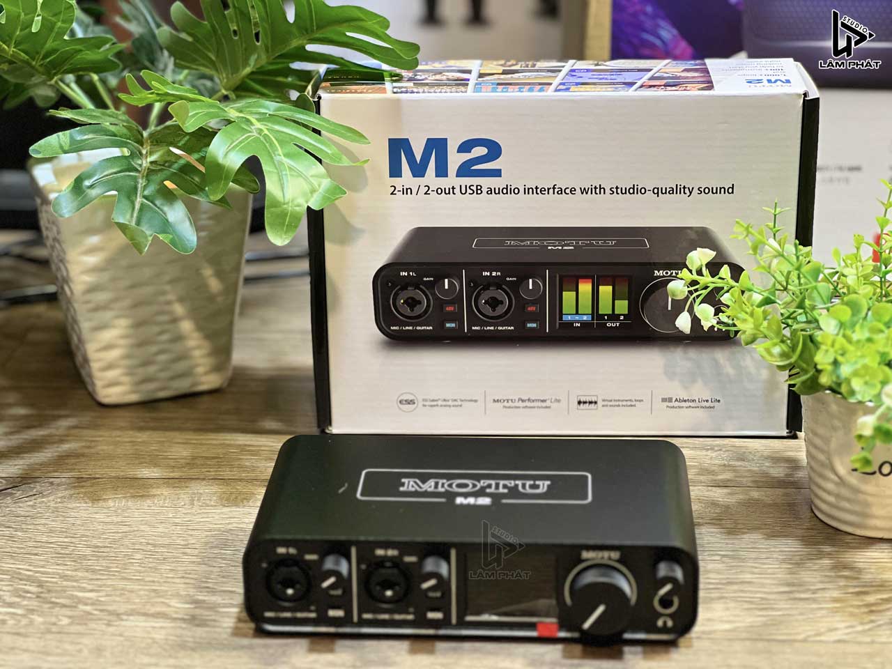 Sound card motu m2 trong Combo Motu M2 Micro AT2035