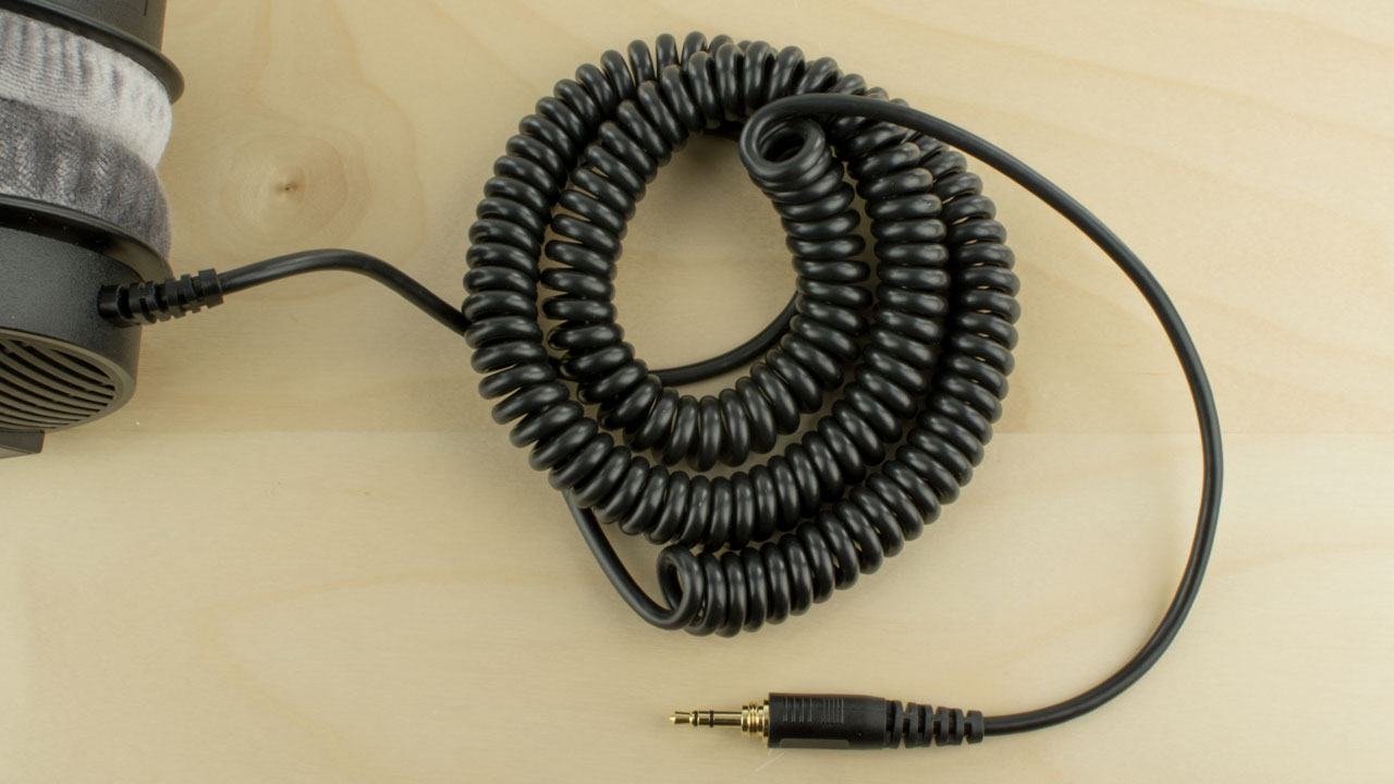 Beyerdynamic DT990 PRO Tai nghe kiểm âm chính hãng 