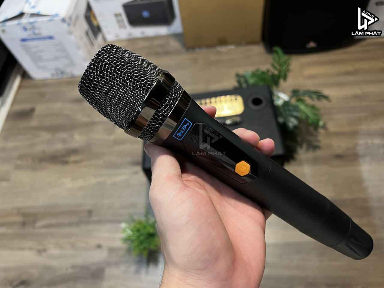 AZPro AZ SG68 Loa karaoke xách tay công suất lớn mới nhất