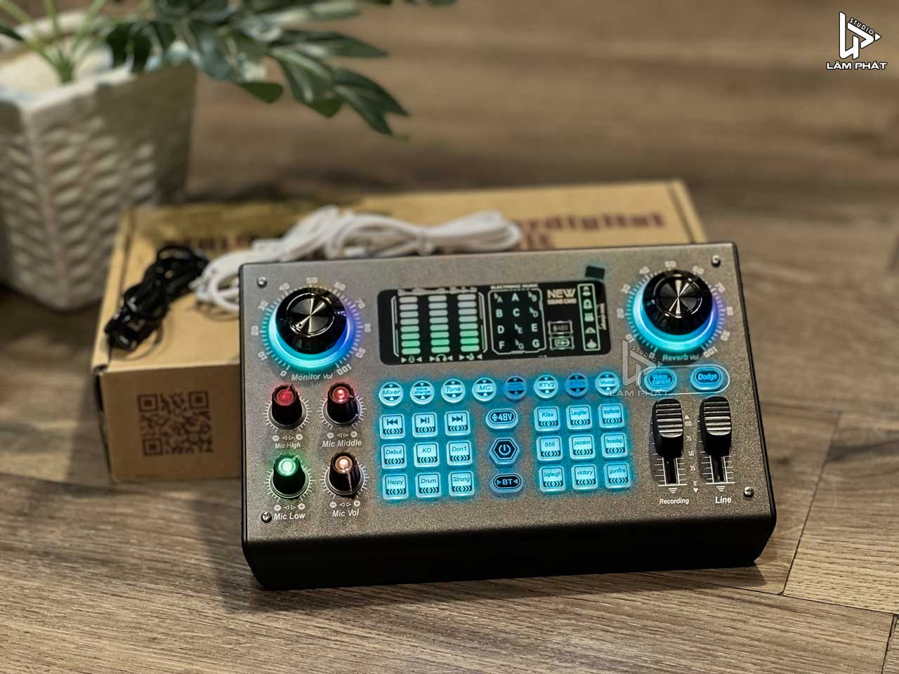 Soundcard C100 Tích hợp nguồn 48V livestream chuyên nghiệp